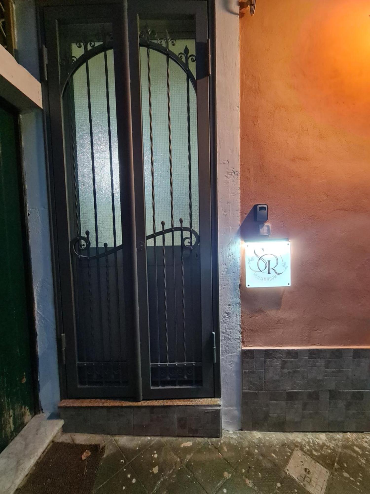 Sicilian Room Catánia Buitenkant foto